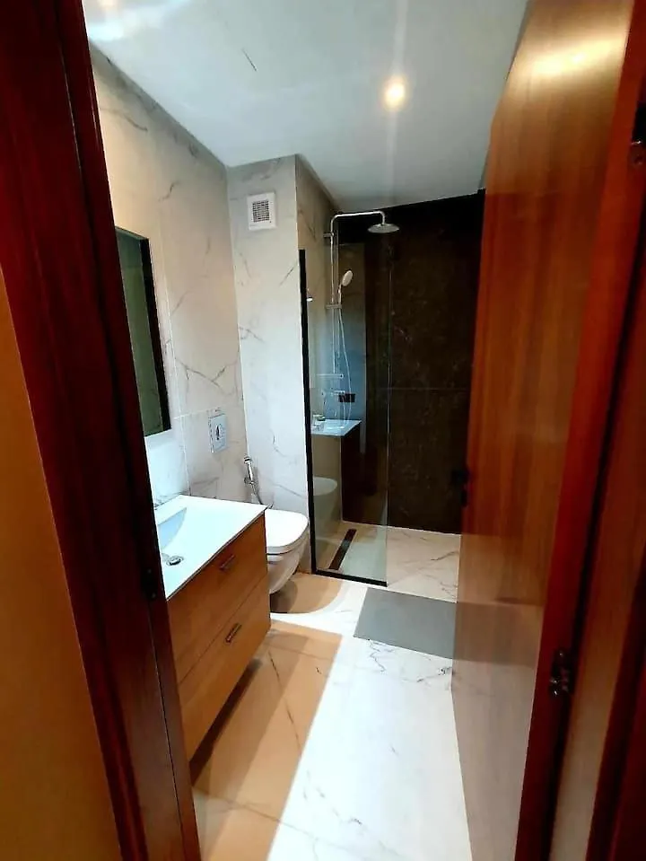 Luxe Studio Avec Jacuzzi Casablanca 0*,